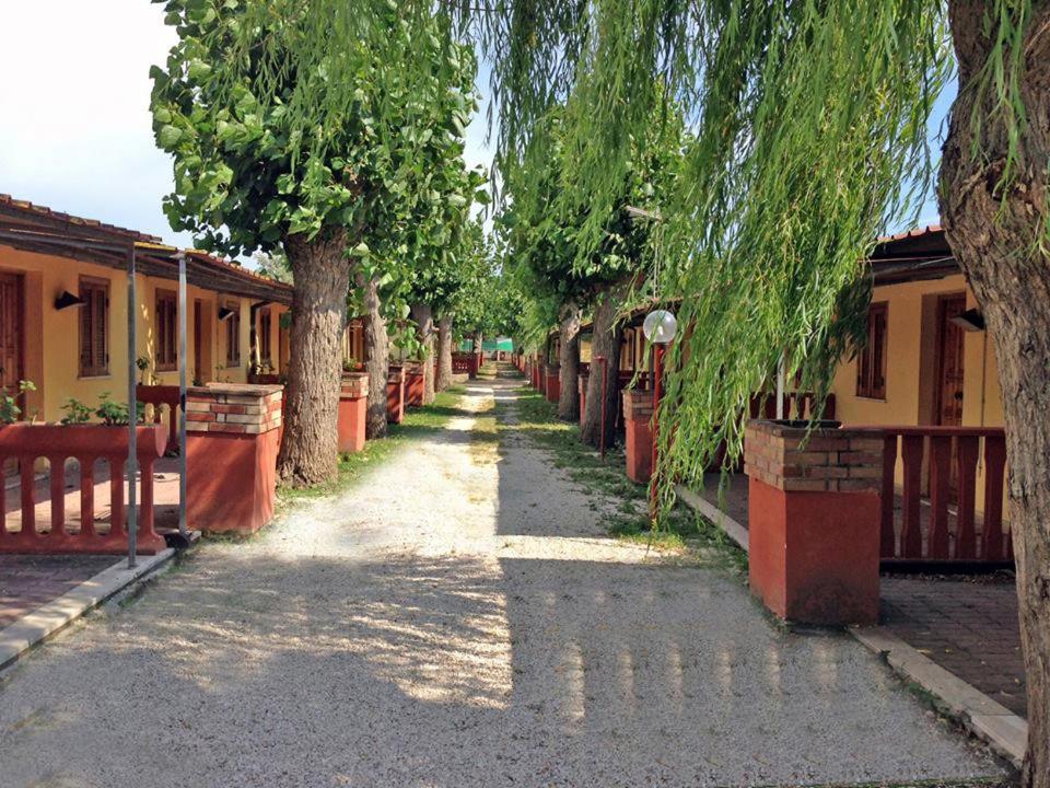 Onda Camping Village Ardea Buitenkant foto