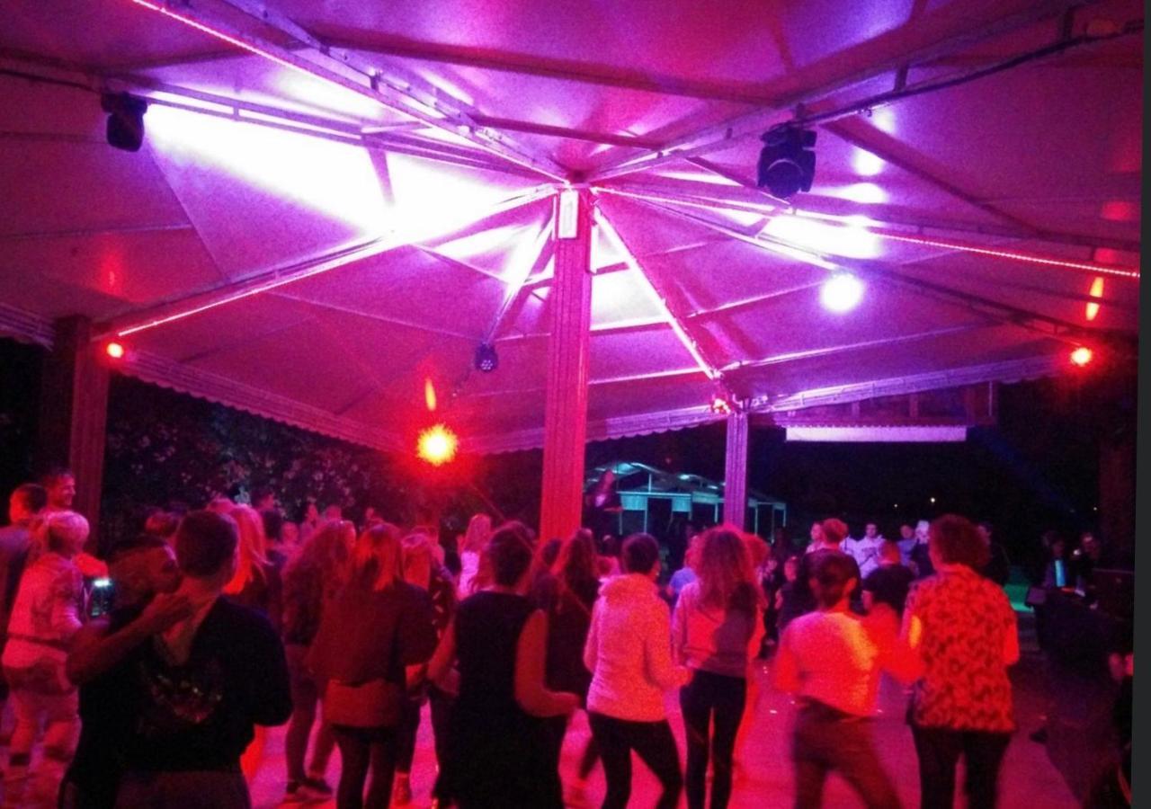 Onda Camping Village Ardea Buitenkant foto