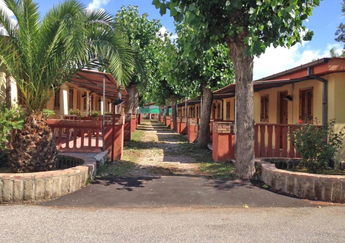 Onda Camping Village Ardea Buitenkant foto