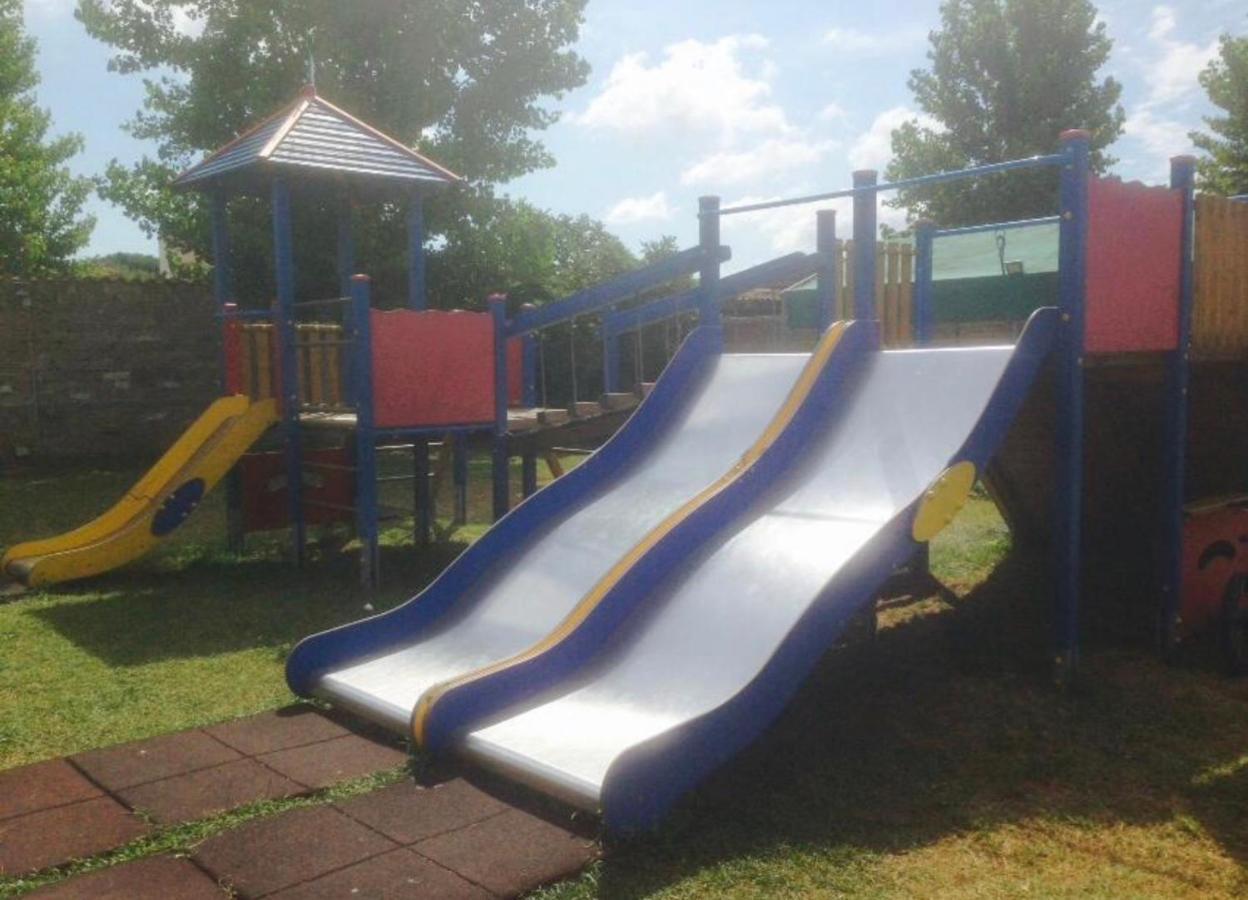 Onda Camping Village Ardea Buitenkant foto